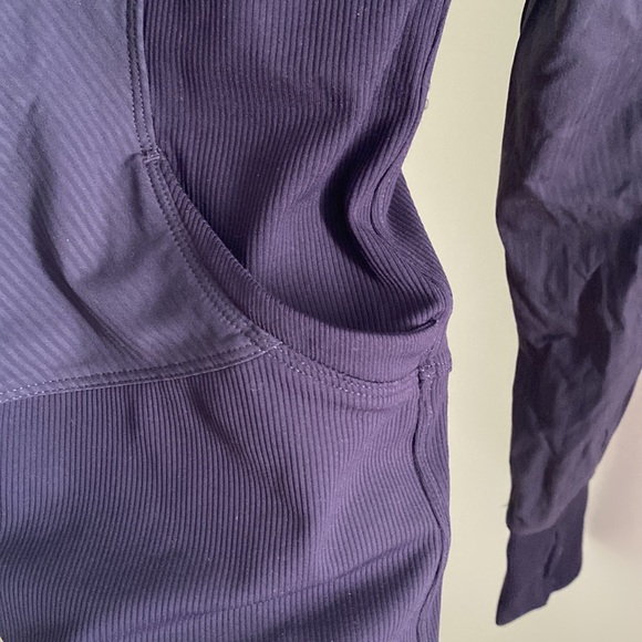 Lululemon Reversible Sweater - Picture 3 of 6